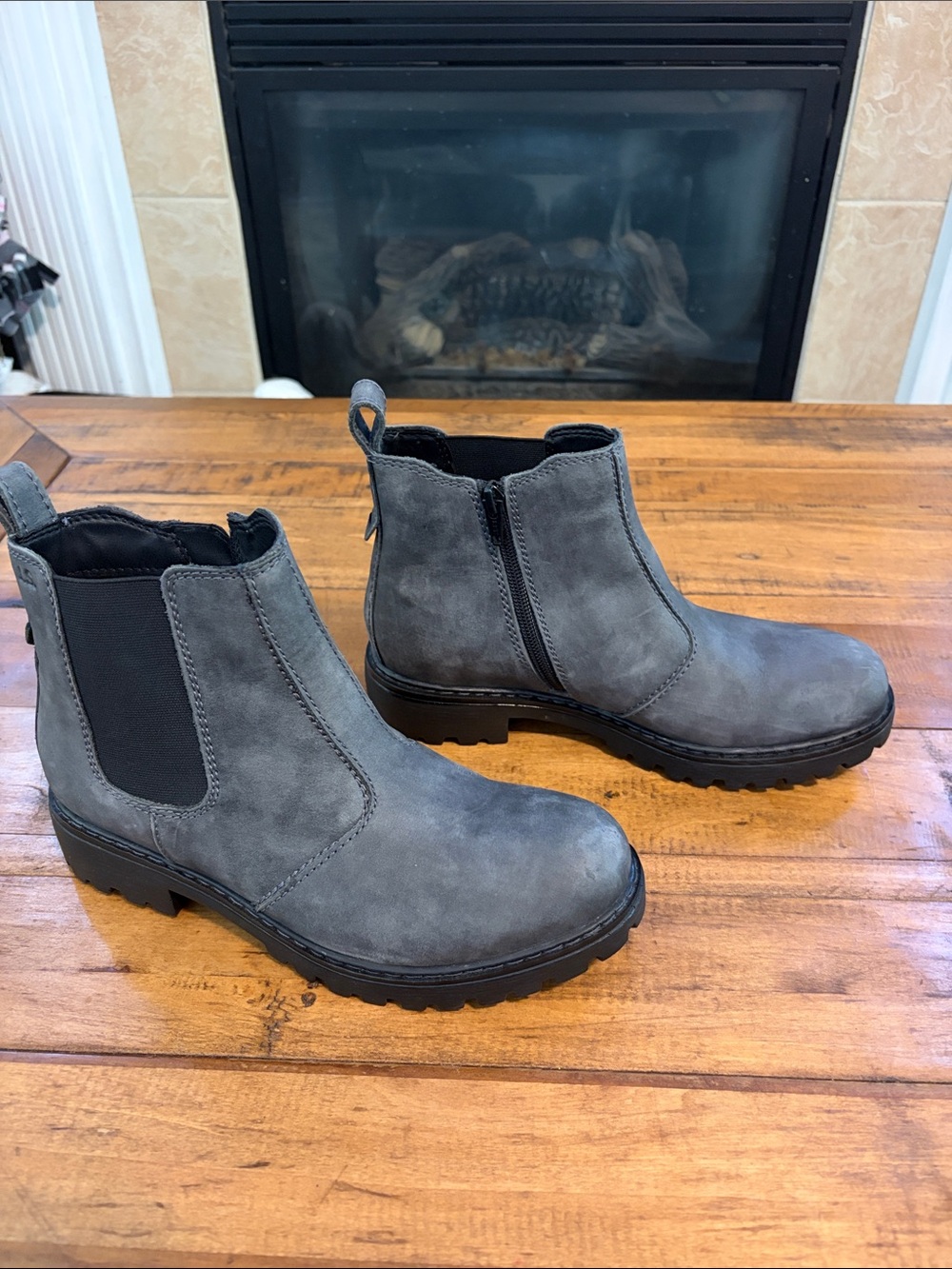 Josef Seibel Gray Chelsea Boots 37EU - Picture 2 of 8